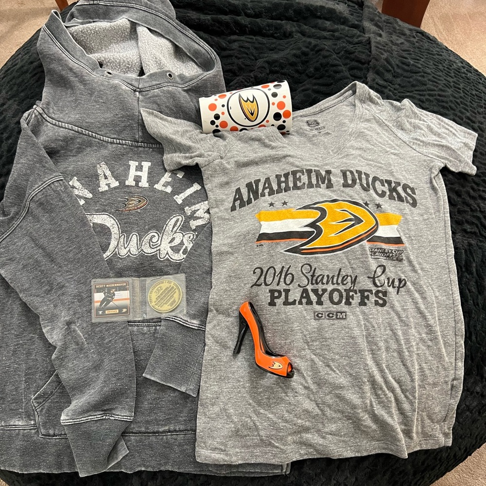 Anaheim Ducks Bundle - hoodie, t-shirt, mug, bottle opener and collectible coin